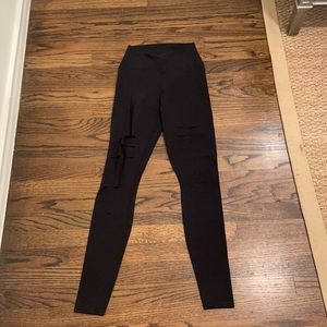 Alo Highwaisted Ripped front Legging